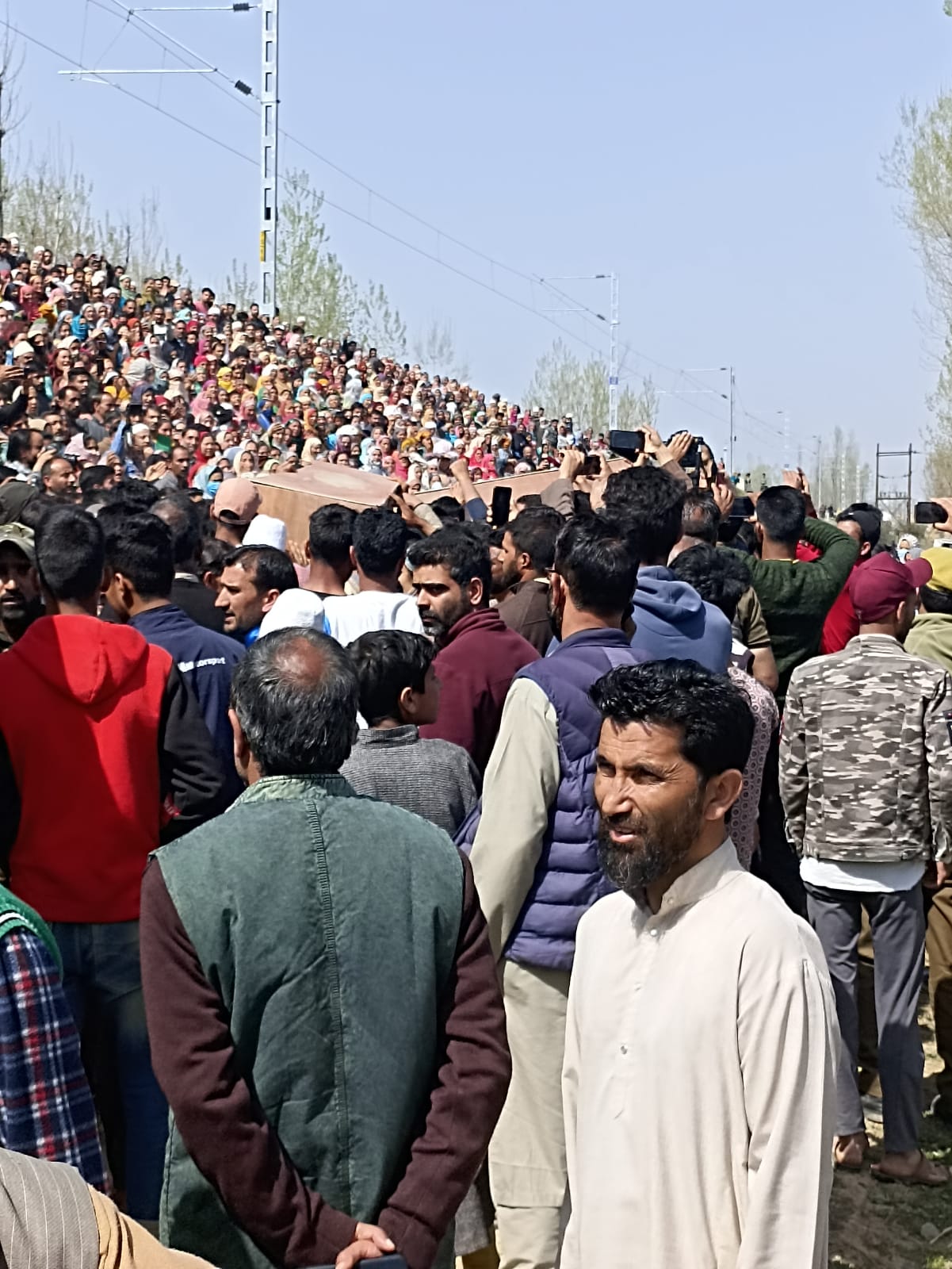 2 slain brothers laid to rest in native village | Kashmir Despatch