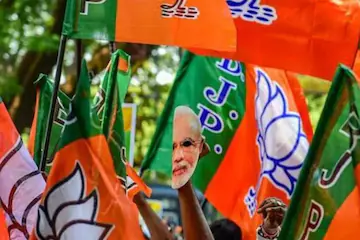 BJP protests against liquor sale in Kashmir, marches towards CM Omar’s residence