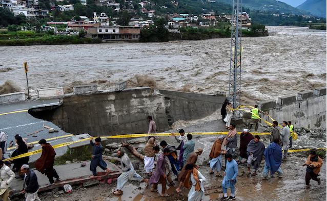 New York City: State of emergency declared over flash flooding ...