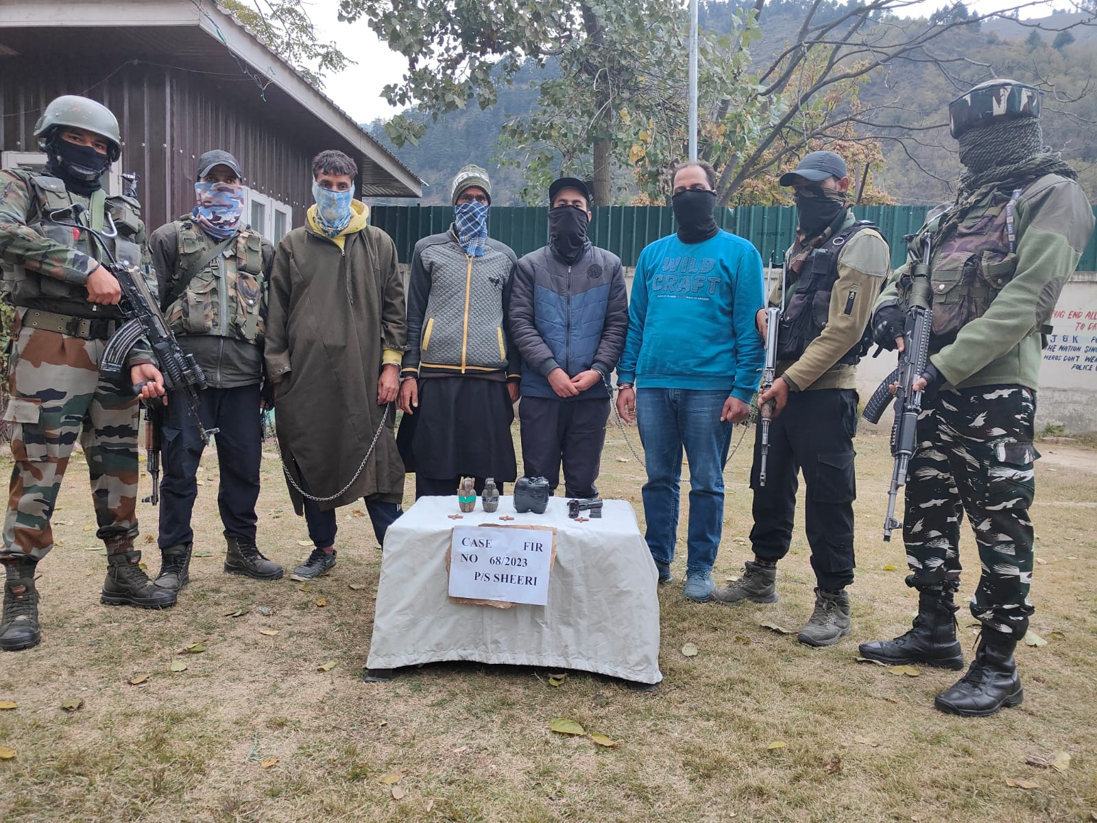 Despatch Cop 4 LeT Militant Associates Arrested Along With Arms And Ammunition In ...