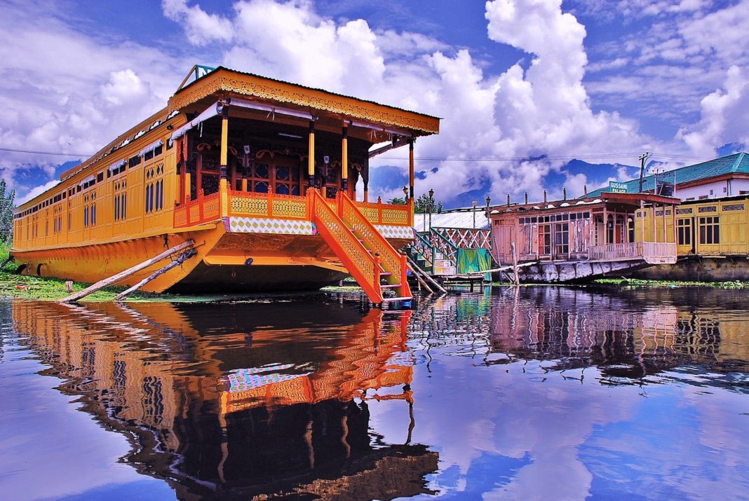 Shooting in Kashmir easy compared to many places of India:  Bollywood Director Kabir Khan