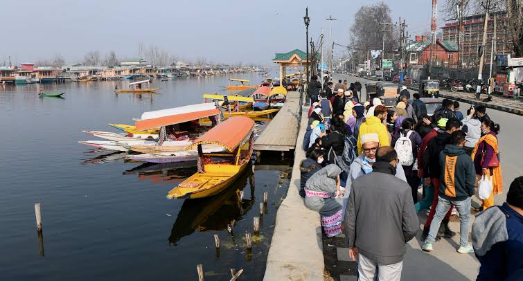 Weather to improve from march 20 afternoon in Kashmir Valley: MeT
