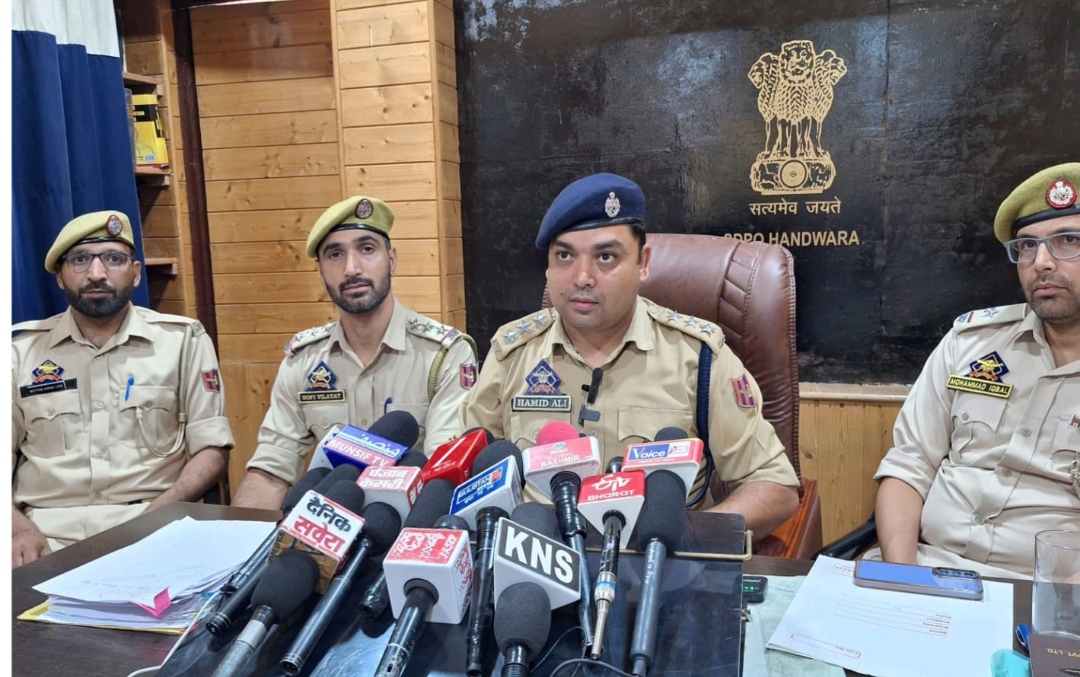 Despatch Cop Handwara Police Recovered ₹28 Lakh from Cyber Fraudsters – ₹16 Lakh ...