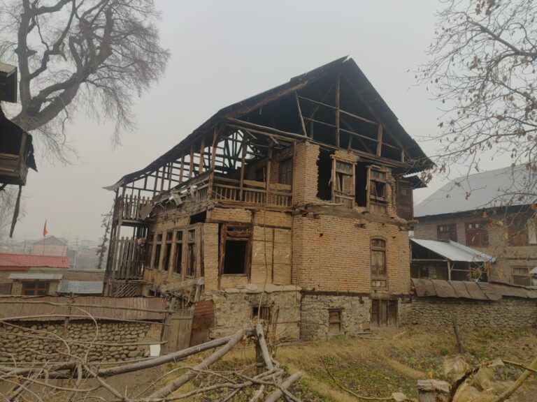 Nobody Chooses Exile: Kashmiri Pandits Recall Pain, Seek Safe Return on Exodus Day