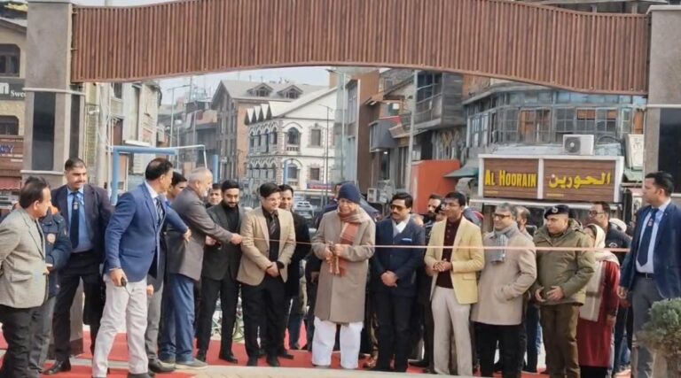 LG Sinha inaugurates redeveloped Amira Kadal pedestrian bridge in Srinagar