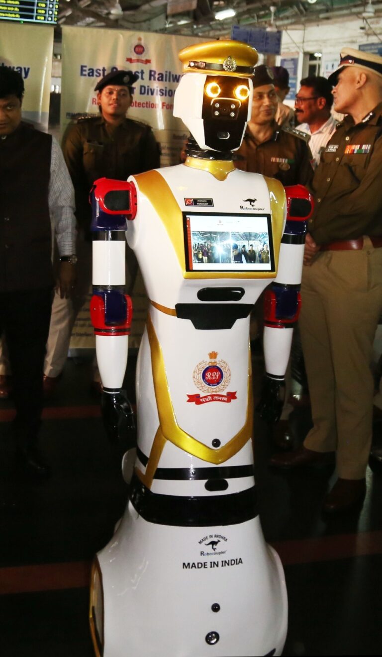 EAST COAST RAILWAY INTRODUCES HUMANOID ROBOT ‘ASC ARJUN’ AT VISAKHAPATNAM RAILWAY STATION