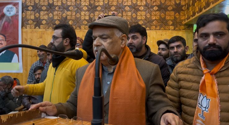 Leadership means solving public issue, not enjoying leisure when public suffers: Ashok Koul slams CM Abdullah for skiing in Gulmarg