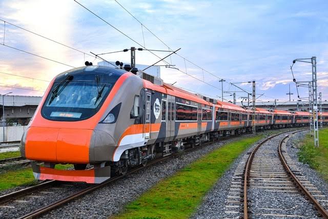 Indian Railways Strengthens Affordable Travel for Common Passengers with Record Production of Modern General and Non-AC Coaches