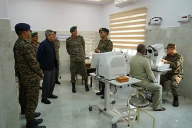 Defence Secretary visits Surgical Eye Camp at Military Hospital, Bhuj