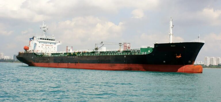 Indian Coast Guard Busts International Oil Smuggling Syndicate in Daring Mid-Sea Operation