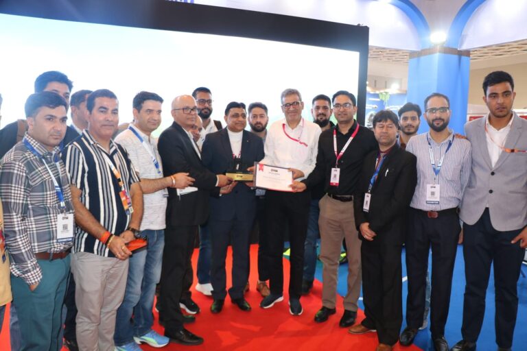 J&K Shines at OTM Mumbai, Bags Best Adventure Tourism Award
