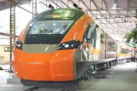 Plan to Manufacture 260 Rakes of Vande Bharat Sleeper Trainsets: Ashwini Vaishnaw