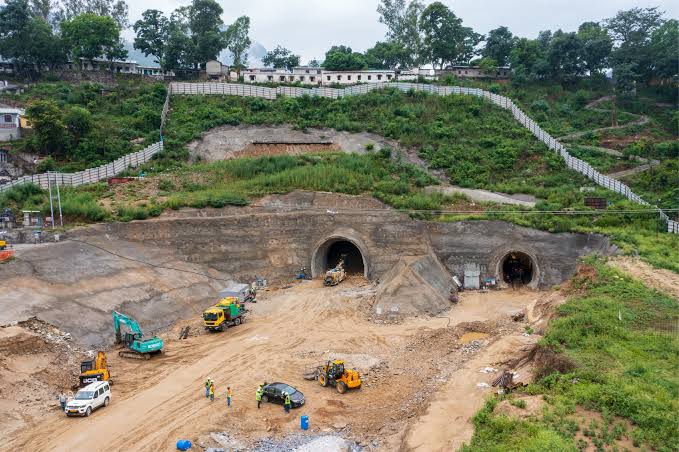 CMD RVNL Saleem Ahmad reviews progress of Rishikesh–Karnaprayag Rail Project during two-day site visit