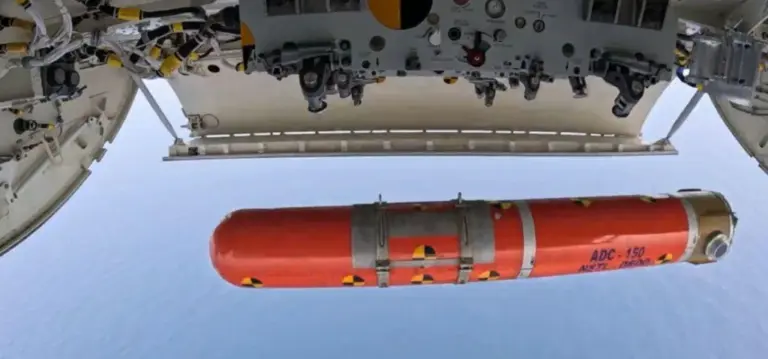DRDO, Indian Navy conduct in-flight release trials of indigenous Air Droppable Container ‘ADC-150’ from P8I Aircraft