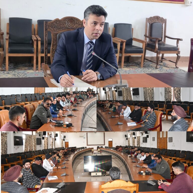DC Anantnag holds interactive meet with Media Fraternity