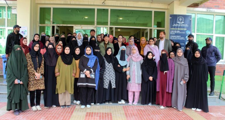 IUST Hosts Health Seminar to Promote Women’s Health Awareness