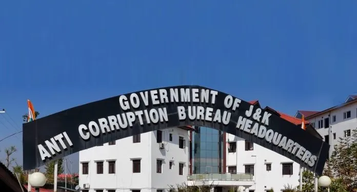 ACB Arrests JE While Accepting ₹75,000 Bribe