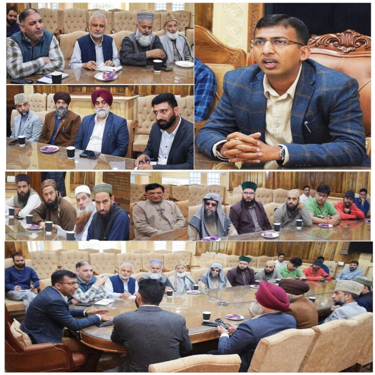Div Com Kashmir meets Religious Leaders, invites for participation in Nasha Mukt J&K Padyatra