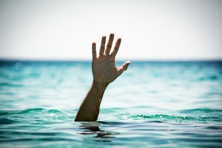 SDM Kangan Issues Advisory to Prevent Drowning Incidents Amid Rising Water Levels