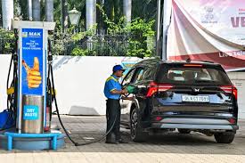 India’s refining surplus capacity ensures full domestic supply of Petrol and Diesel; Government calls for discipline in the use of retail fuel channels
